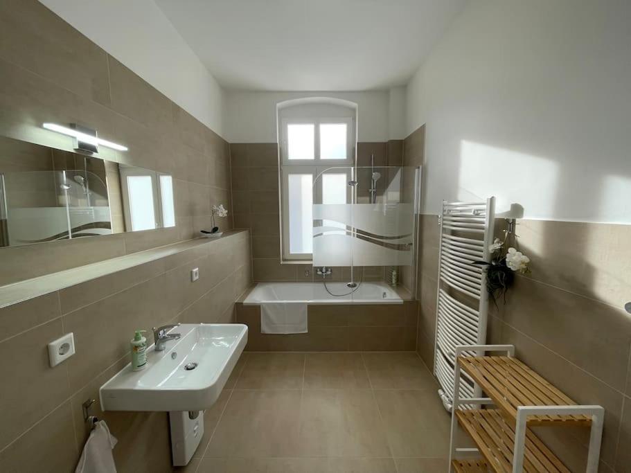 Lucky Stays Ls10 - Vollausstattung - Zentrum - Aufzug - Grosse Kueche - 2 Zimmer - Smart-Tv Магдебург Екстер'єр фото